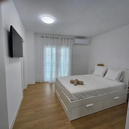 Apartamento ático Monarca Ii *